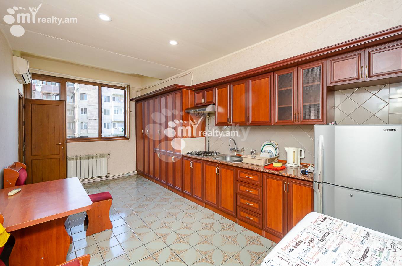 3 bedroom apartment for rent M.Khorenatsi St, Center Yerevan, 151604