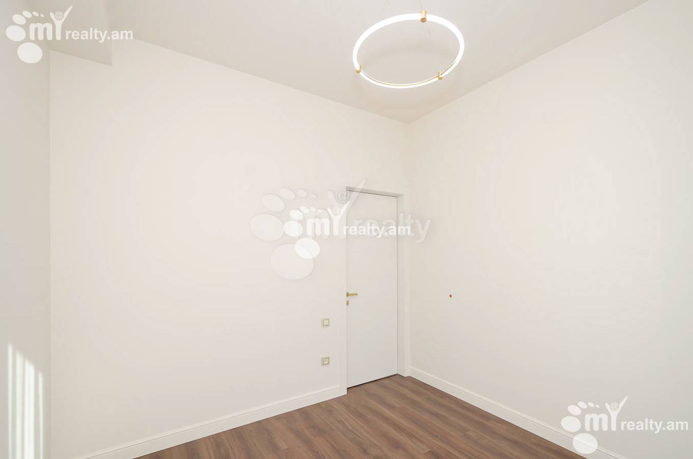 4 սենյականոց բնակարան վարձով Անտառային, Գ.Էմինի փող., Կենտրոն Երևան, 153304