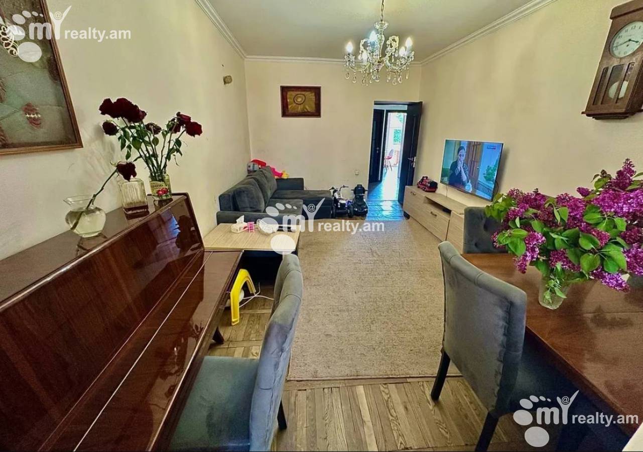 3 bedroom apartment for sale Kristapor St, Center Yerevan, 143507