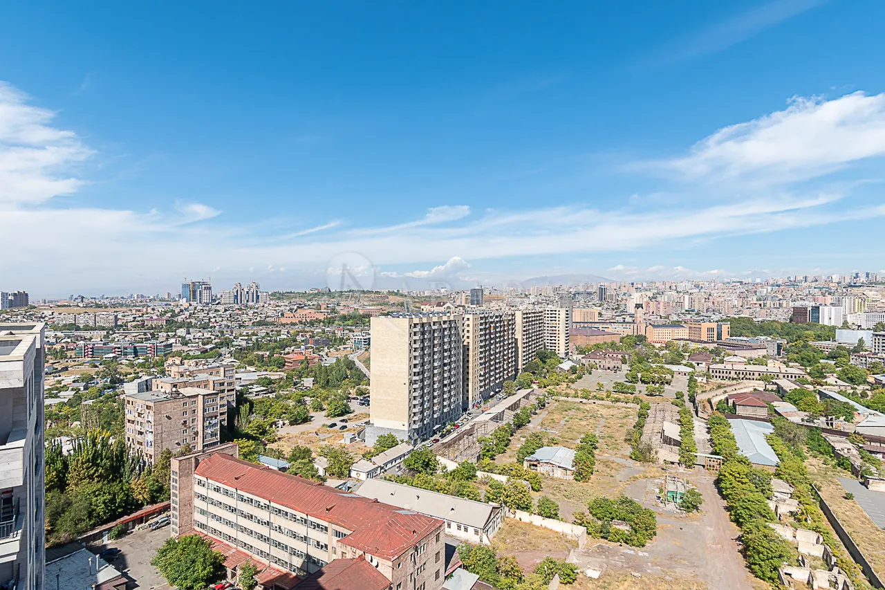 3 սենյականոց բնակարան  Արշակունյաց պող, Կենտրոն Երևան, 161904