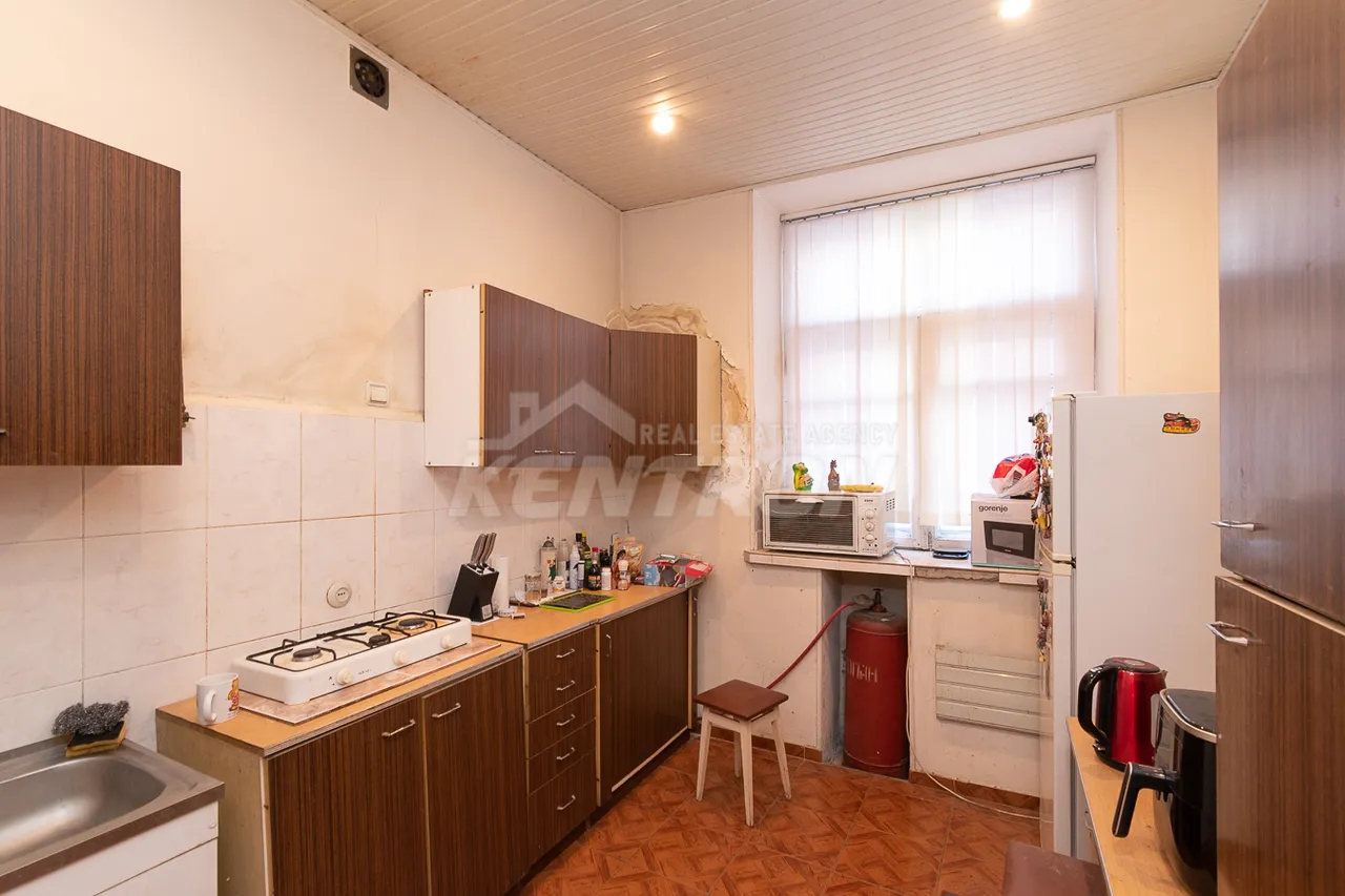 3 bedroom apartment for sale (خیابان باقرامیان (کِنترون, مرکز شهر ایروان, 158942