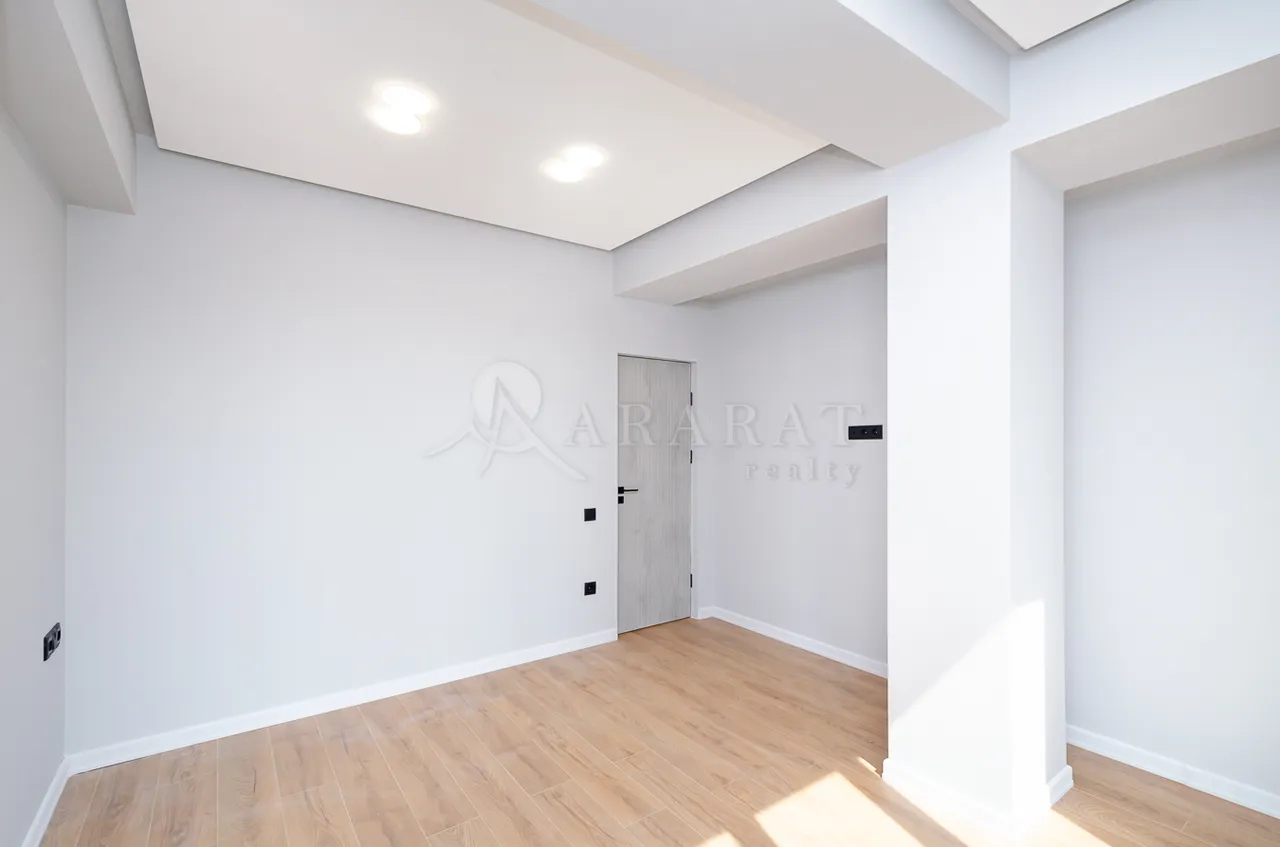 3 bedroom apartment for sale Sayat-Nova Ave, Center Yerevan, 157915