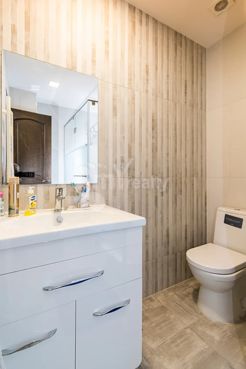 3 bedroom apartment for sale خیابان آنتارایین, مرکز شهر ایروان, 160385