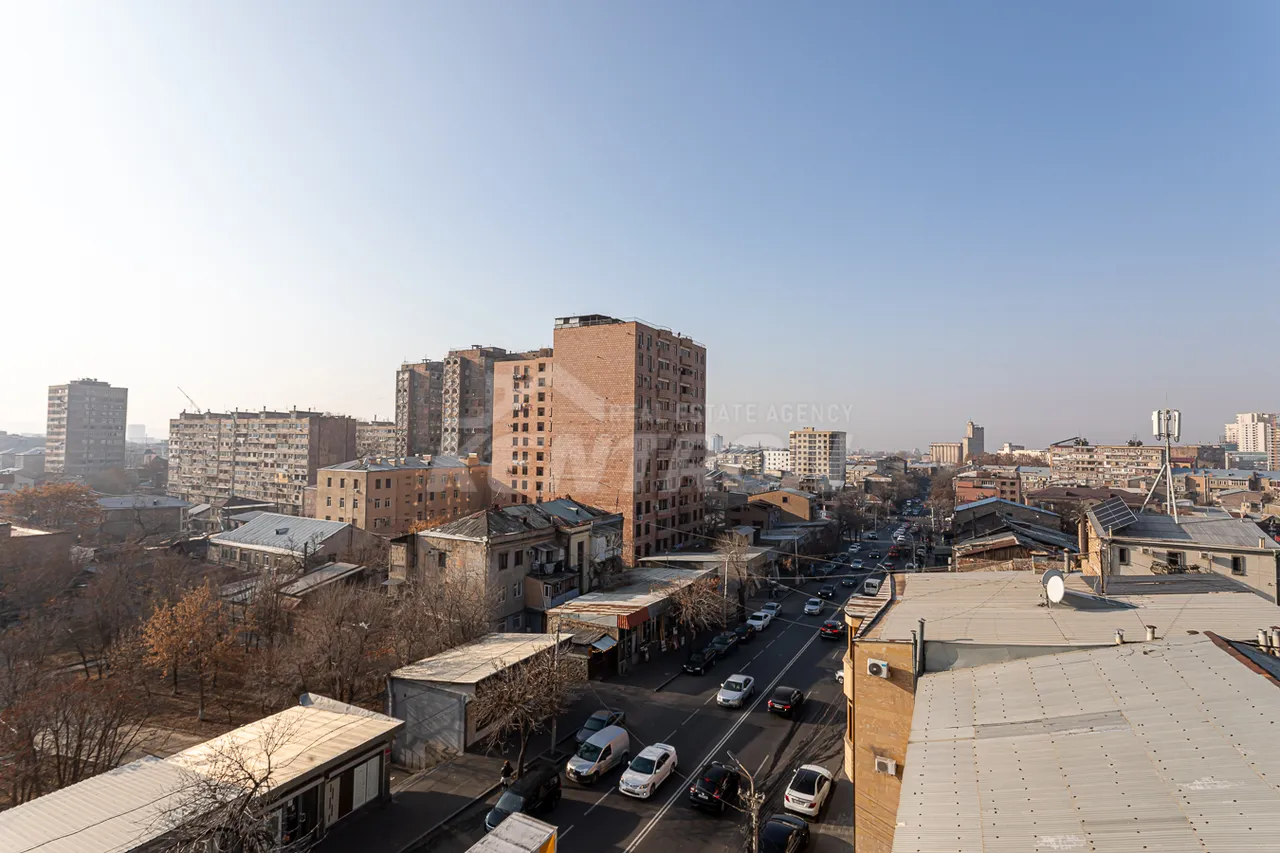 4 bedroom apartment for sale Rostom St, Center Yerevan, 158376