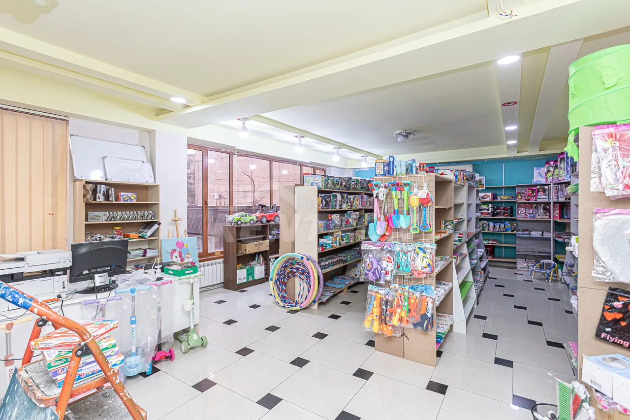 Commercial property for sale Hovnatan St, Malatja-Sebastja Yerevan, 157401