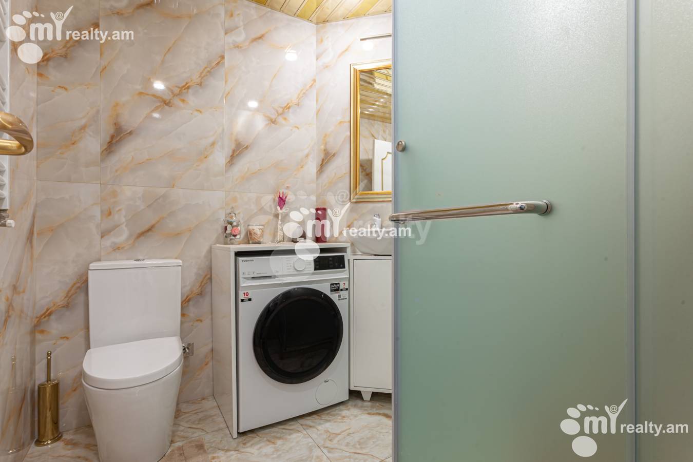 3 bedroom apartment for rent Buzand St, Center Yerevan, 155629