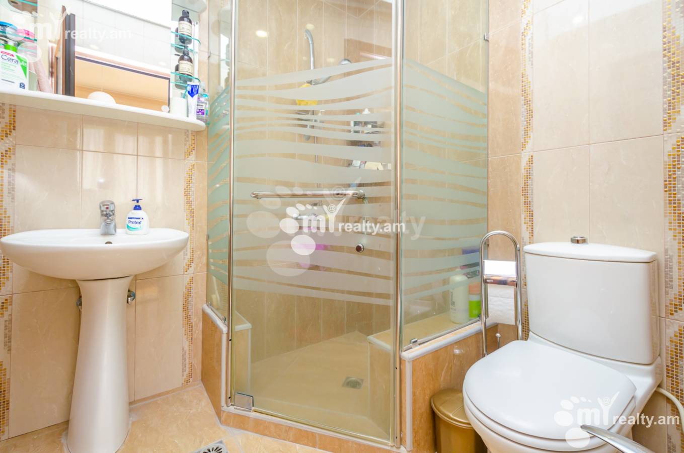 4 սենյականոց բնակարան  Կոմիտասի պող, Արաբկիր Երևան, 153021