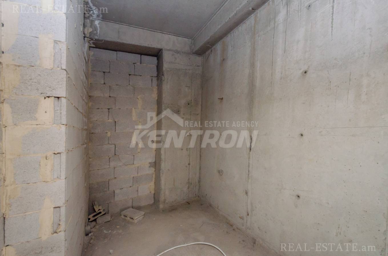 3 bedroom apartment for sale خیابان بوزند, مرکز شهر ایروان, 136943