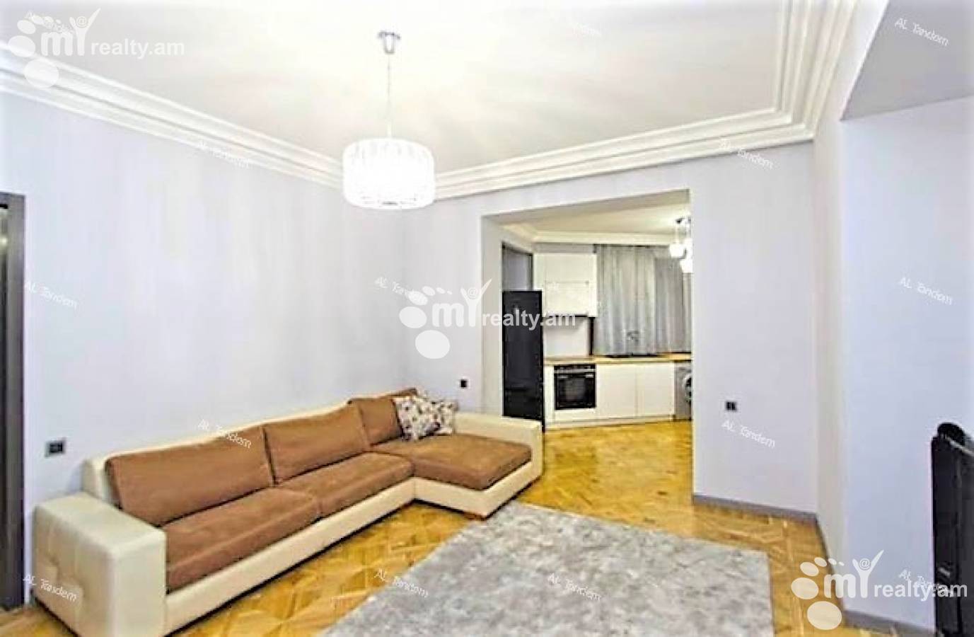 4 սենյականոց բնակարան վարձով Սայաթ-Նովայի պող, Կենտրոն Երևան, 125083