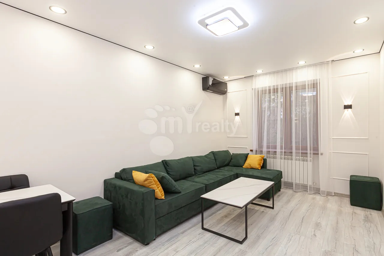 4 bedroom apartment for sale Hr.Kochar St, Arabkir Yerevan, 160498