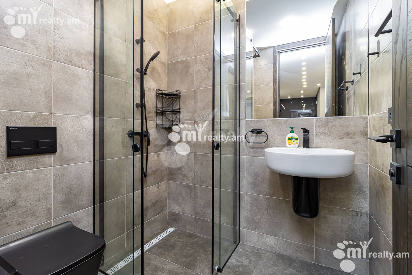 Купить 3 комнатную квартиру Акобян ул, Арабкир Ереван, 145541