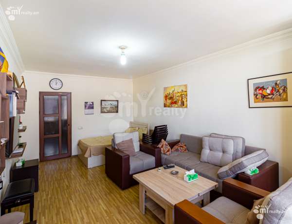 2-senyakanoc-bnakaran-vacharq-Yerevan-Center