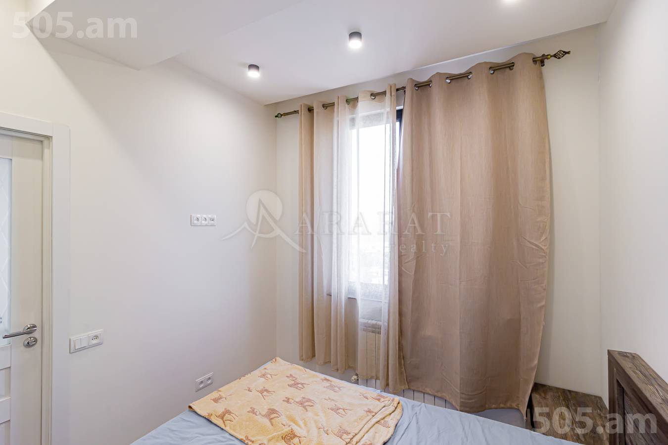 3 bedroom apartment for sale خیابان آرخوتیان, عربگیر ایروان, 151384