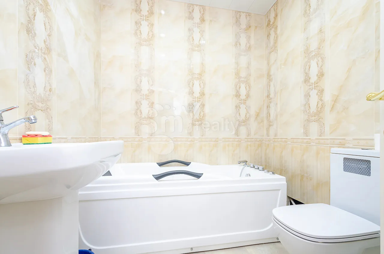 2 bedroom apartment for rent Teryan St, Center Yerevan, 160167