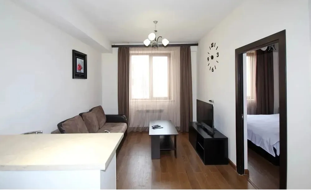 norakaruyc-bnakaran/2-senyakanoc/Buzand+St/Center/Yerevan