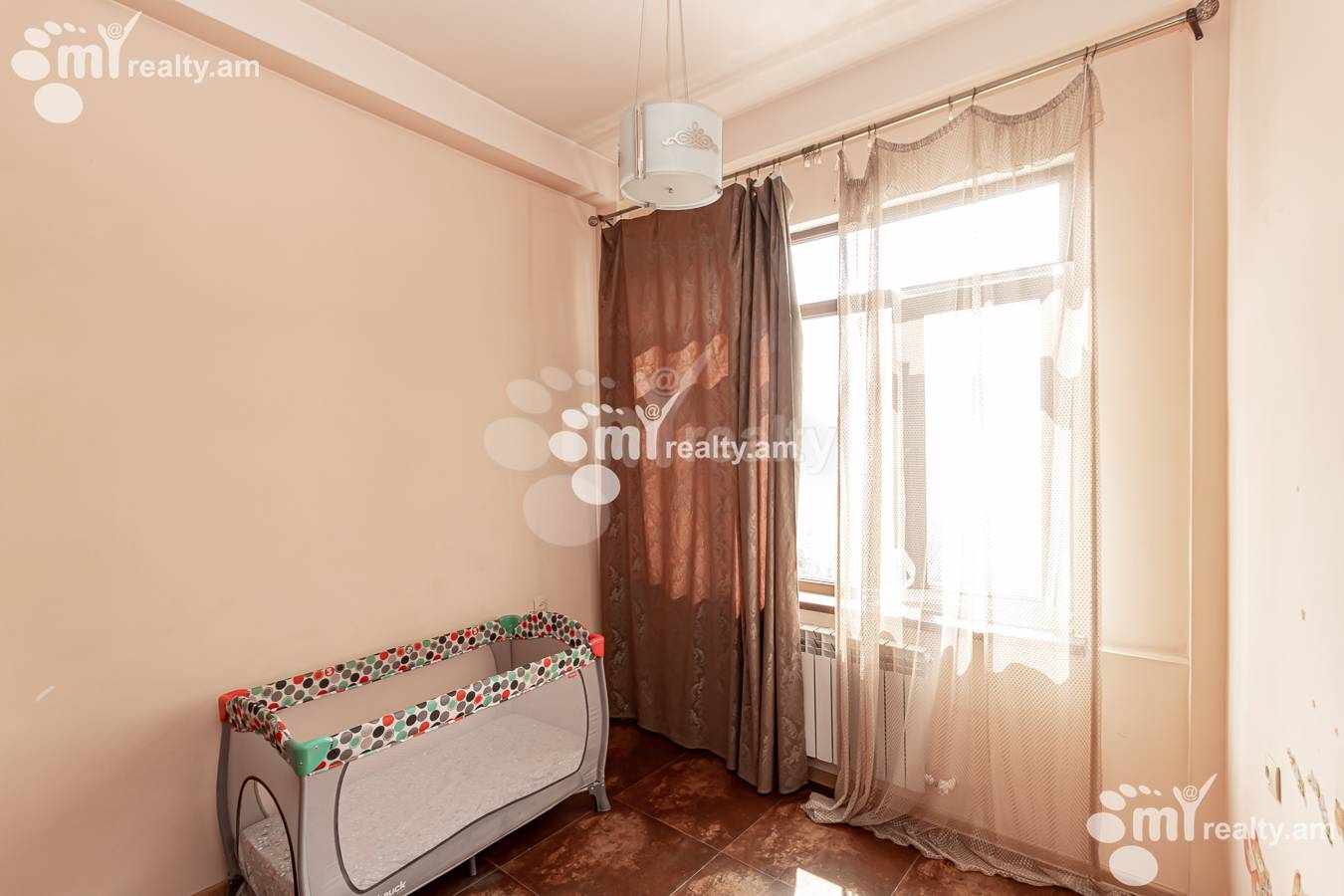 Купить 3 комнатную квартиру Маштоца пр, Центр Ереван, 147643