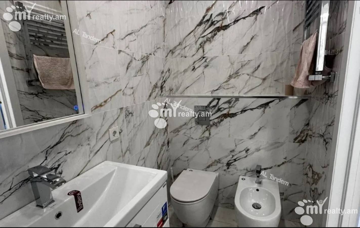 Купить 3 комнатную квартиру Анрапетутян ул, Центр Ереван, 141821