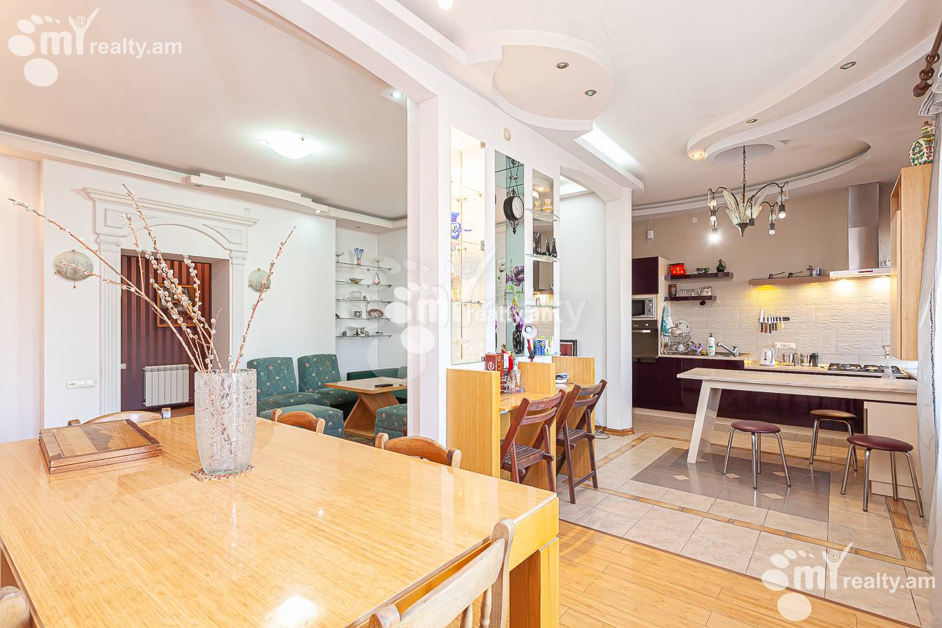 3 bedroom apartment for rent Bayron St, Center Yerevan, 146561