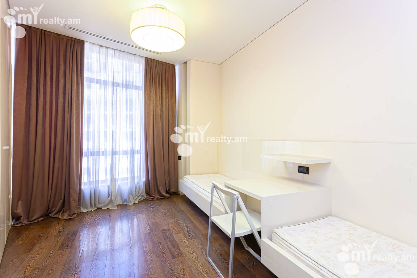 4 bedroom apartment for rent (خیابان نورترن (شمالی, مرکز شهر ایروان, 156949