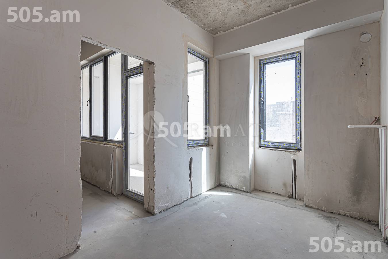 4 bedroom apartment for sale خیابان گِریبودوف, عربگیر ایروان, 156737