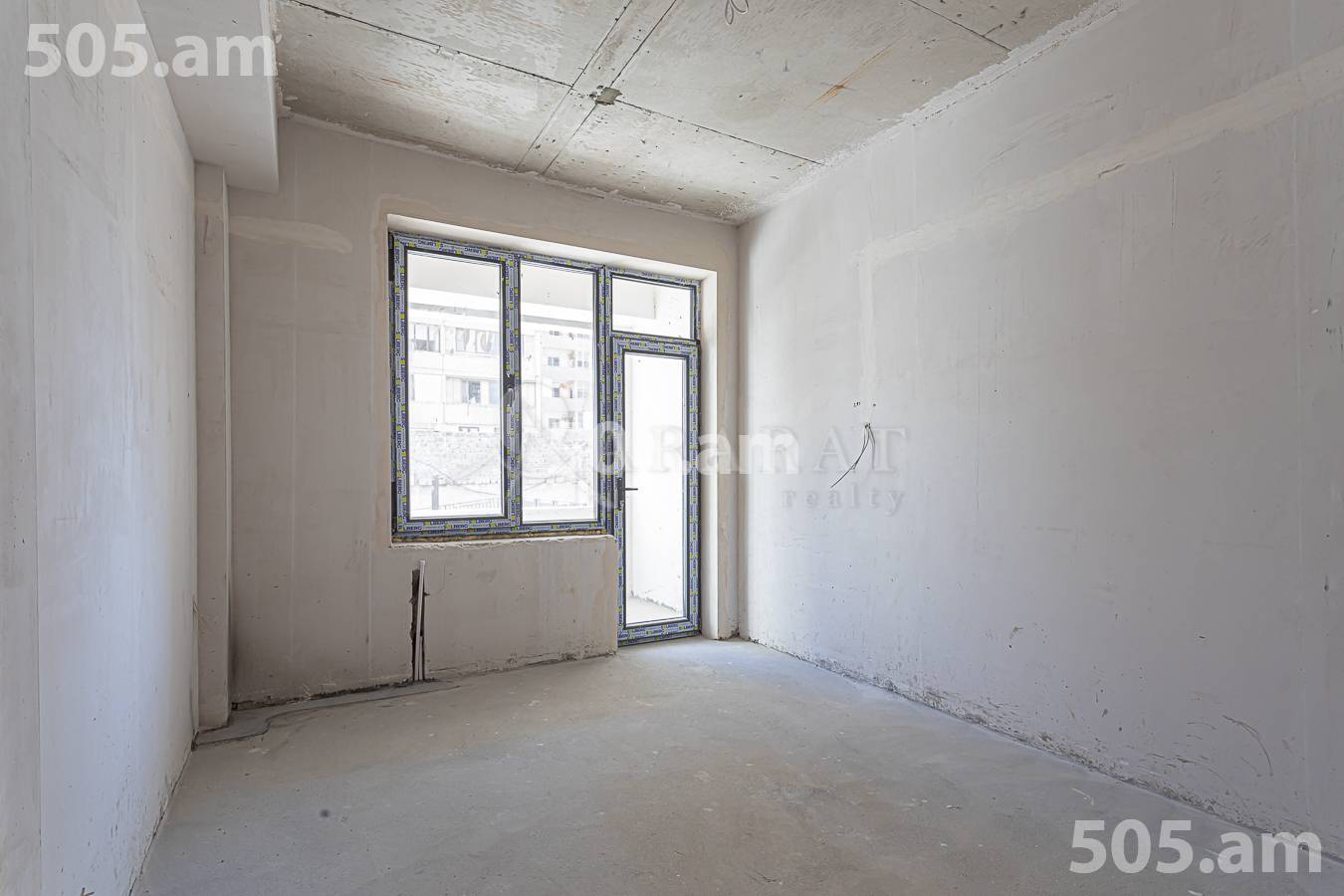 4 bedroom apartment for sale خیابان گِریبودوف, عربگیر ایروان, 156737