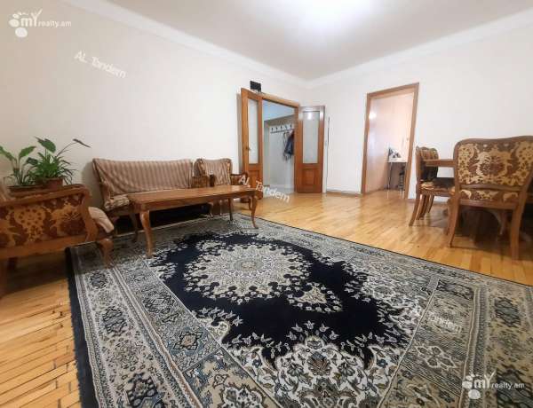 3-senyakanoc-bnakaran-vacharq-Yerevan-Center