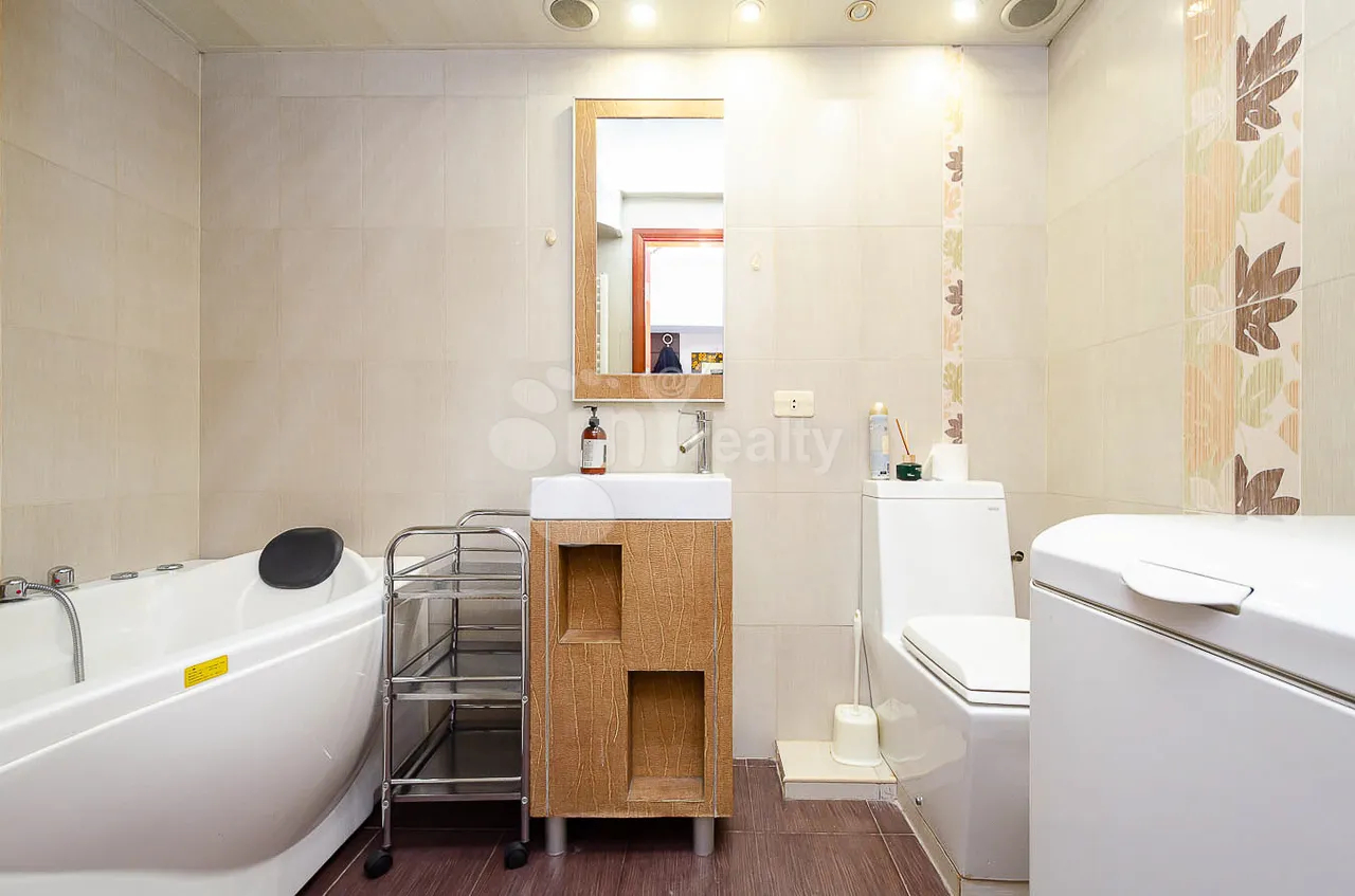 3 bedroom apartment for rent Hr.Kochar St, Arabkir Yerevan, 161922