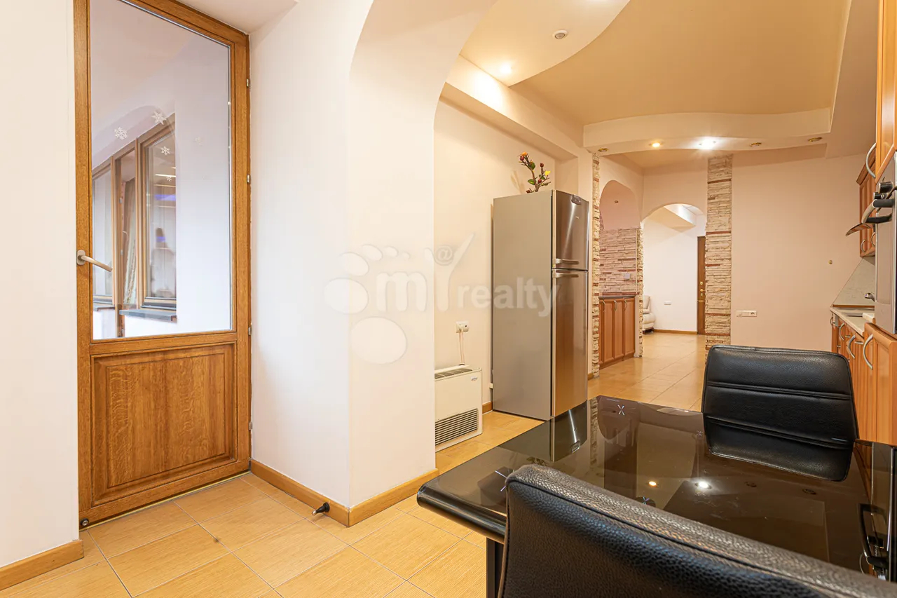 3 սենյականոց բնակարան վարձով Հյուսիսային պող, Կենտրոն Երևան, 158076