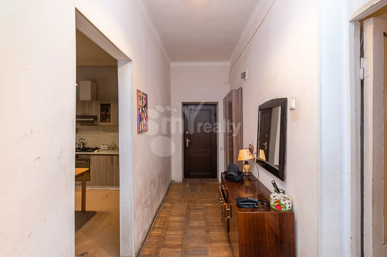 2 bedroom apartment for sale خیابان موسکوویان, مرکز شهر ایروان, 160190