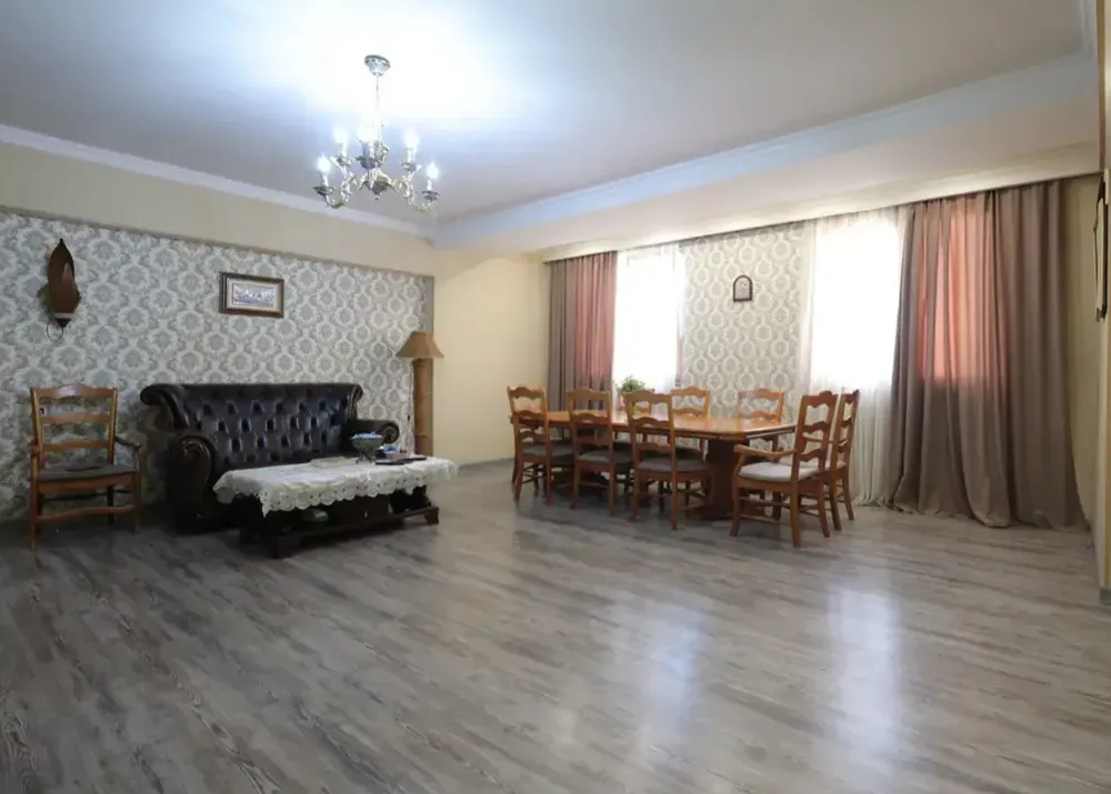 3-bedroom/apartment-for-sale/K.+Ulnetsi+St/Kanaqer-Zeytun/Yerevan