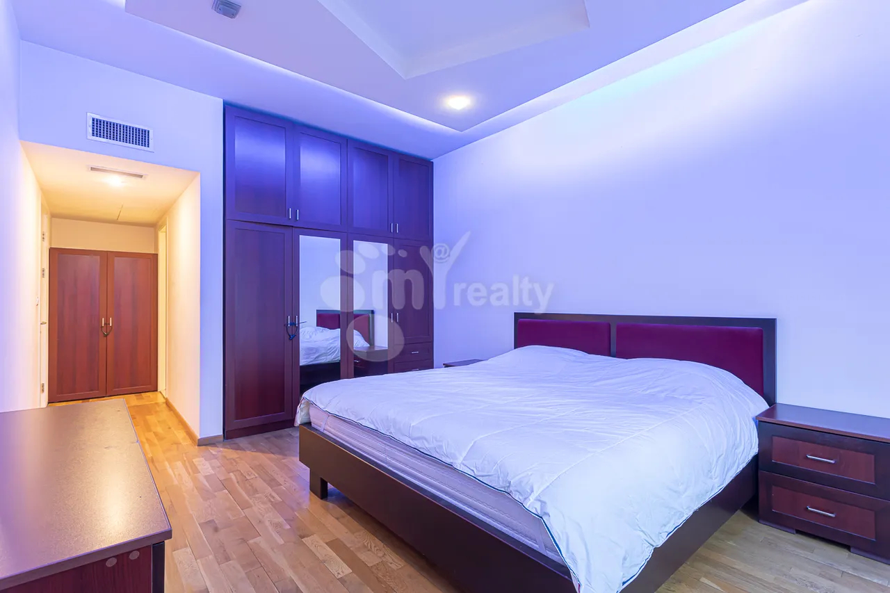 3 bedroom apartment for rent Antarayin St, Center Yerevan, 159001