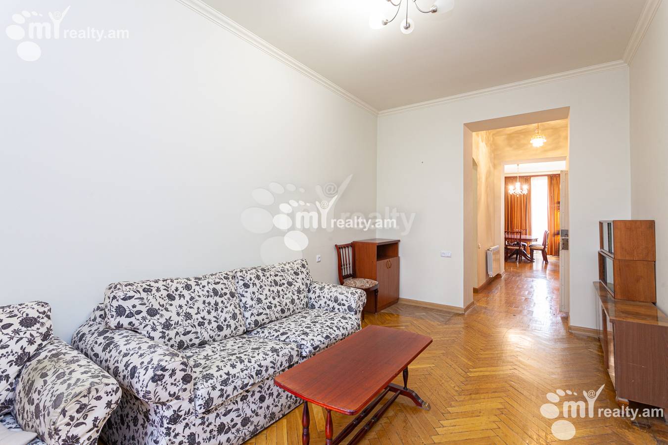 3 bedroom apartment for sale خیابان چارِنتس, مرکز شهر ایروان, 144765