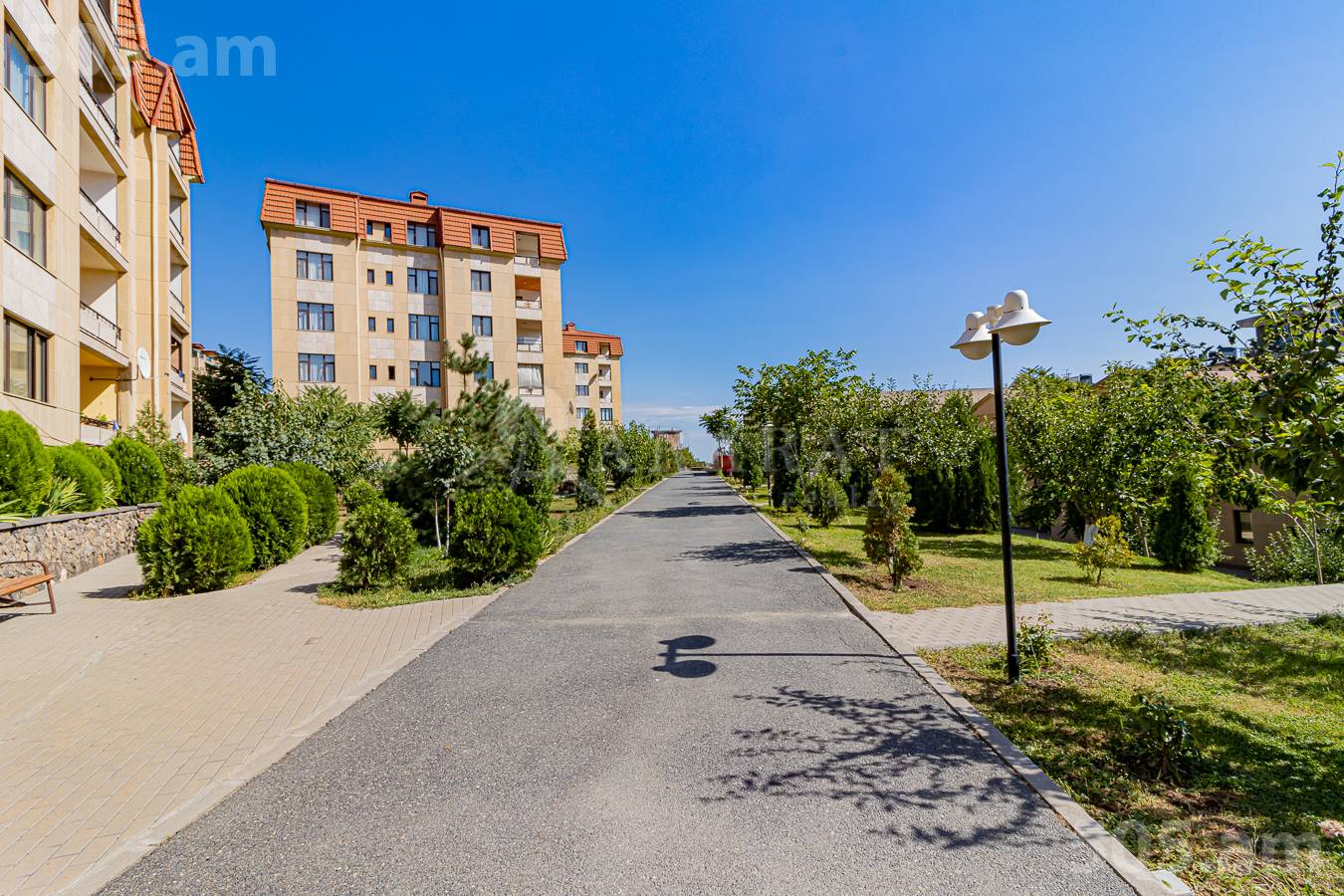 3 bedroom apartment for sale Antarayin St, Center Yerevan, 137611