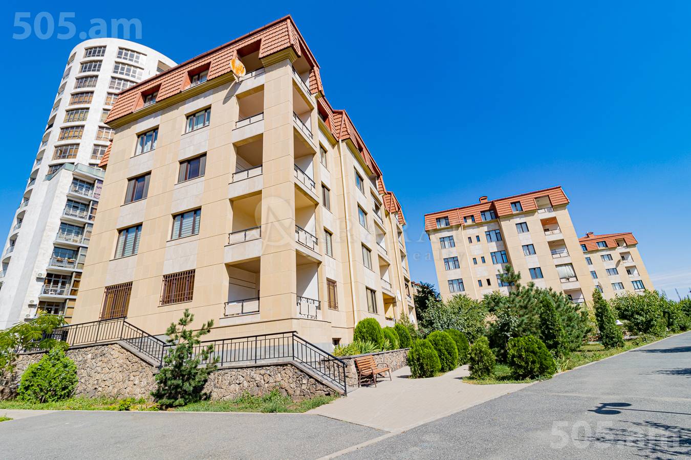 3 bedroom apartment for sale Antarayin St, Center Yerevan, 137611