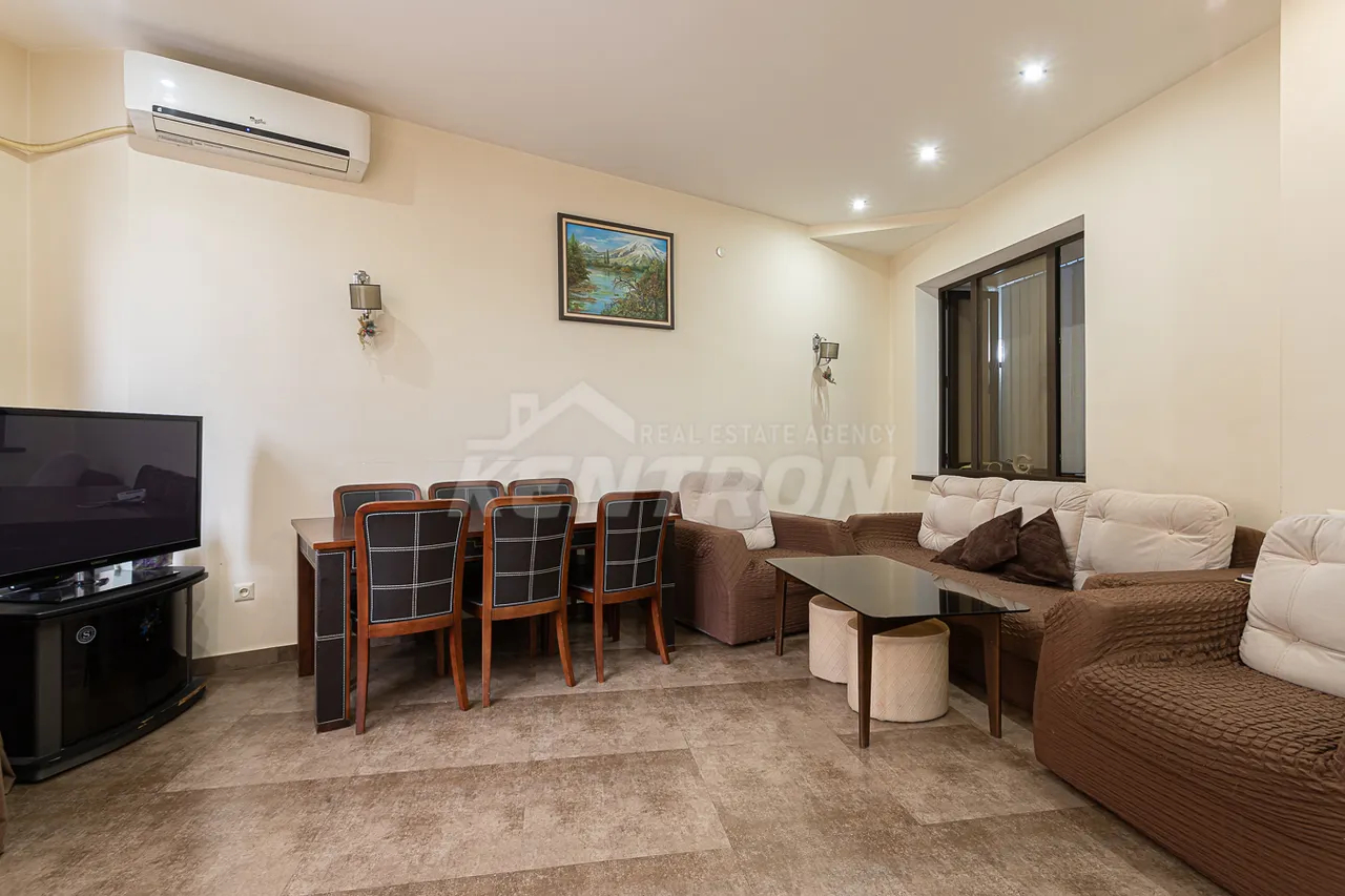 4 bedroom apartment for sale Hanrapetutyan St, Center Yerevan, 159013