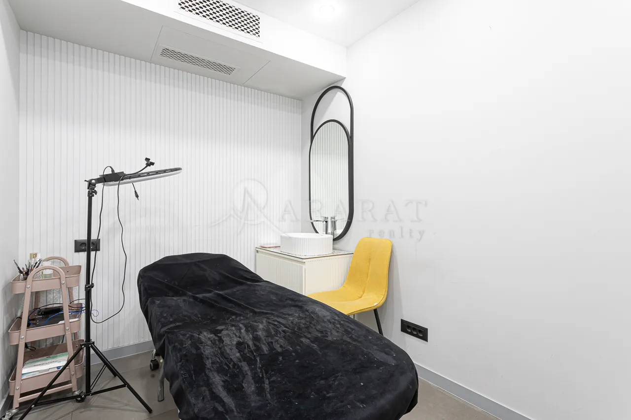 Commercial property for rent Leo St, Center Yerevan, 157701