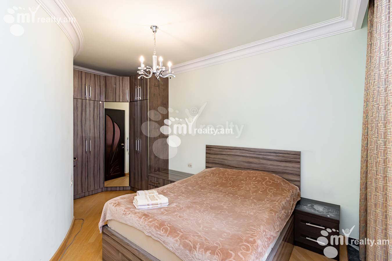 3 սենյականոց բնակարան վարձով Տերյան փող, Կենտրոն Երևան, 148444