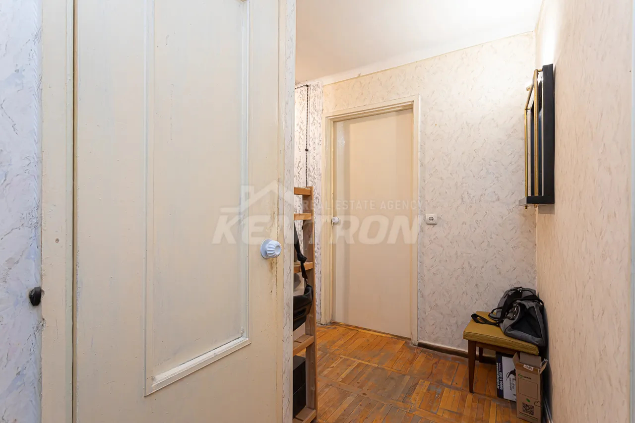 3 bedroom apartment for sale Buzand St, Center Yerevan, 158422