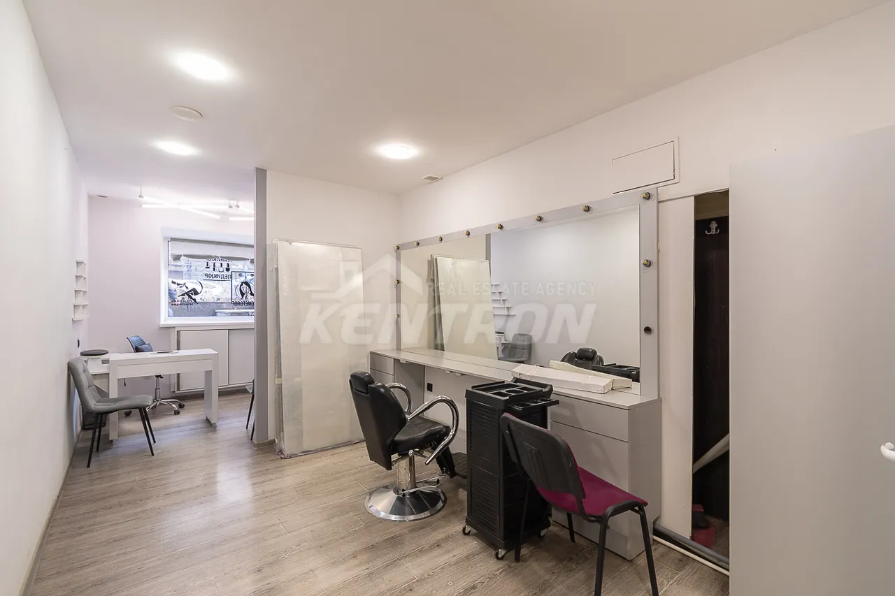 Снять коммерческoе помещение Терян ул, Центр Ереван, 158206