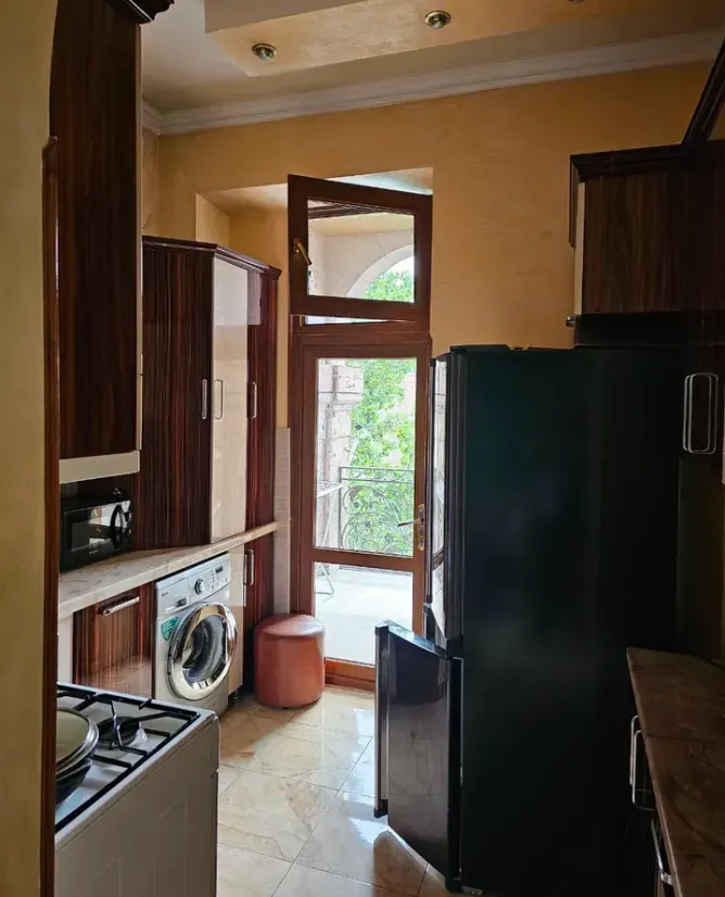 3 bedroom apartment for rent خیابان شیروانزاد, عربگیر ایروان, 159594