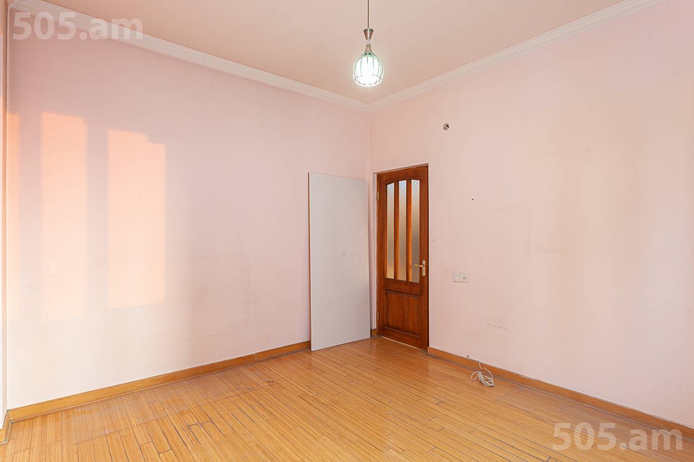 Купить 2 комнатную квартиру Аргишти ул, Центр Ереван, 148274