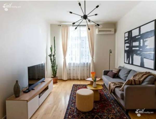 3-senyakanoc-bnakaran-vacharq-Yerevan-Center