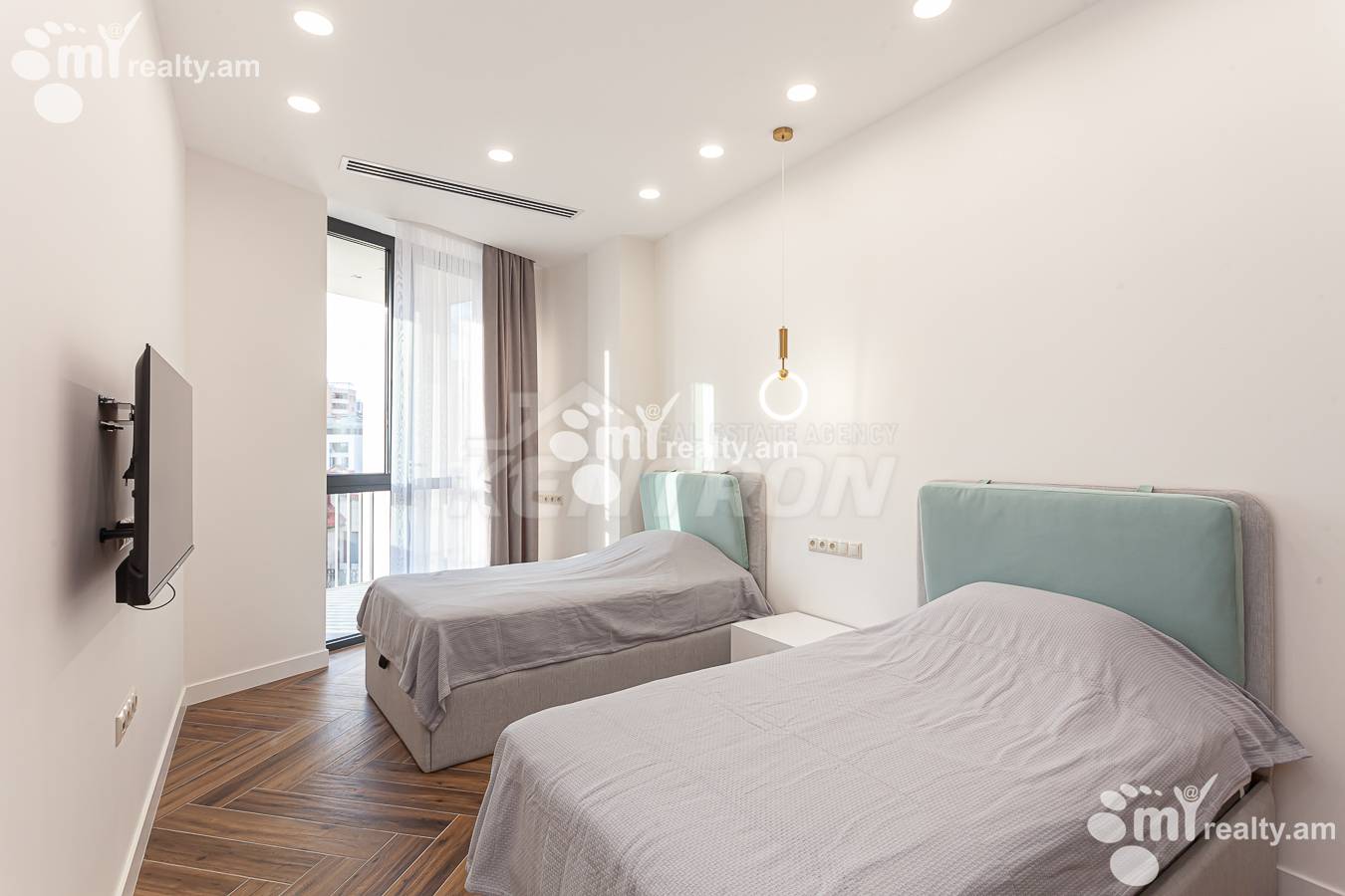 Снять 3 комнатную квартиру Антараин ул, Центр Ереван, 152300