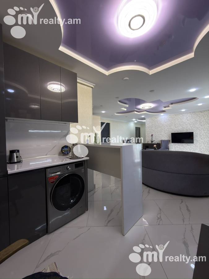 4 bedroom apartment for sale خیابان ا. آوِتیسیان, عربگیر ایروان, 160137