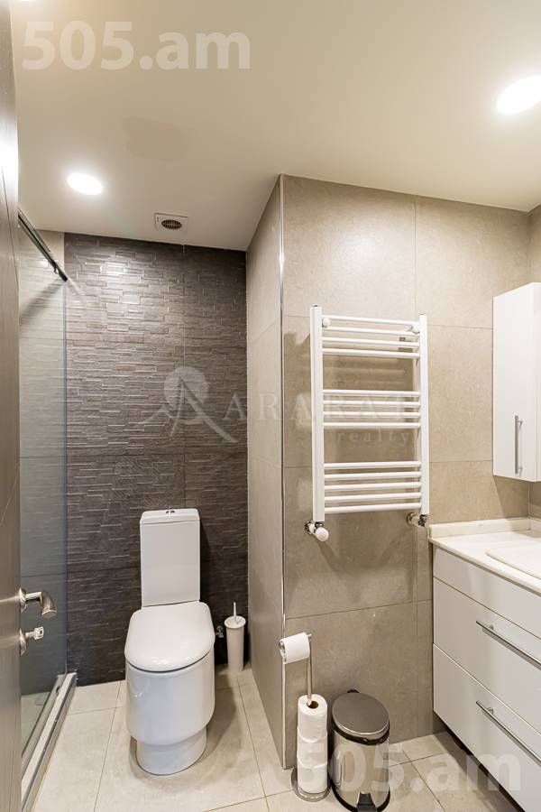 Снять 3 комнатную квартиру Антараин ул, Центр Ереван, 154429