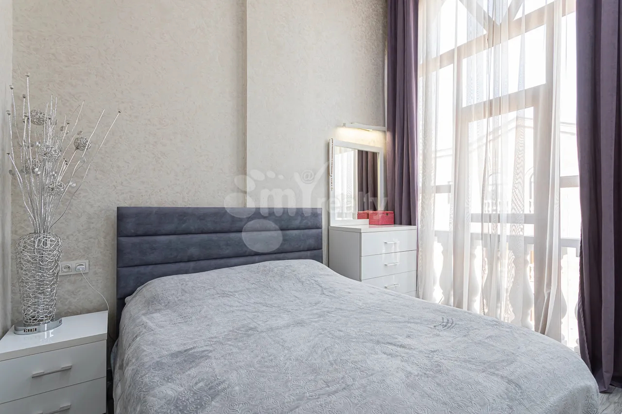 4 bedroom apartment for sale Adonts St, Arabkir Yerevan, 159646