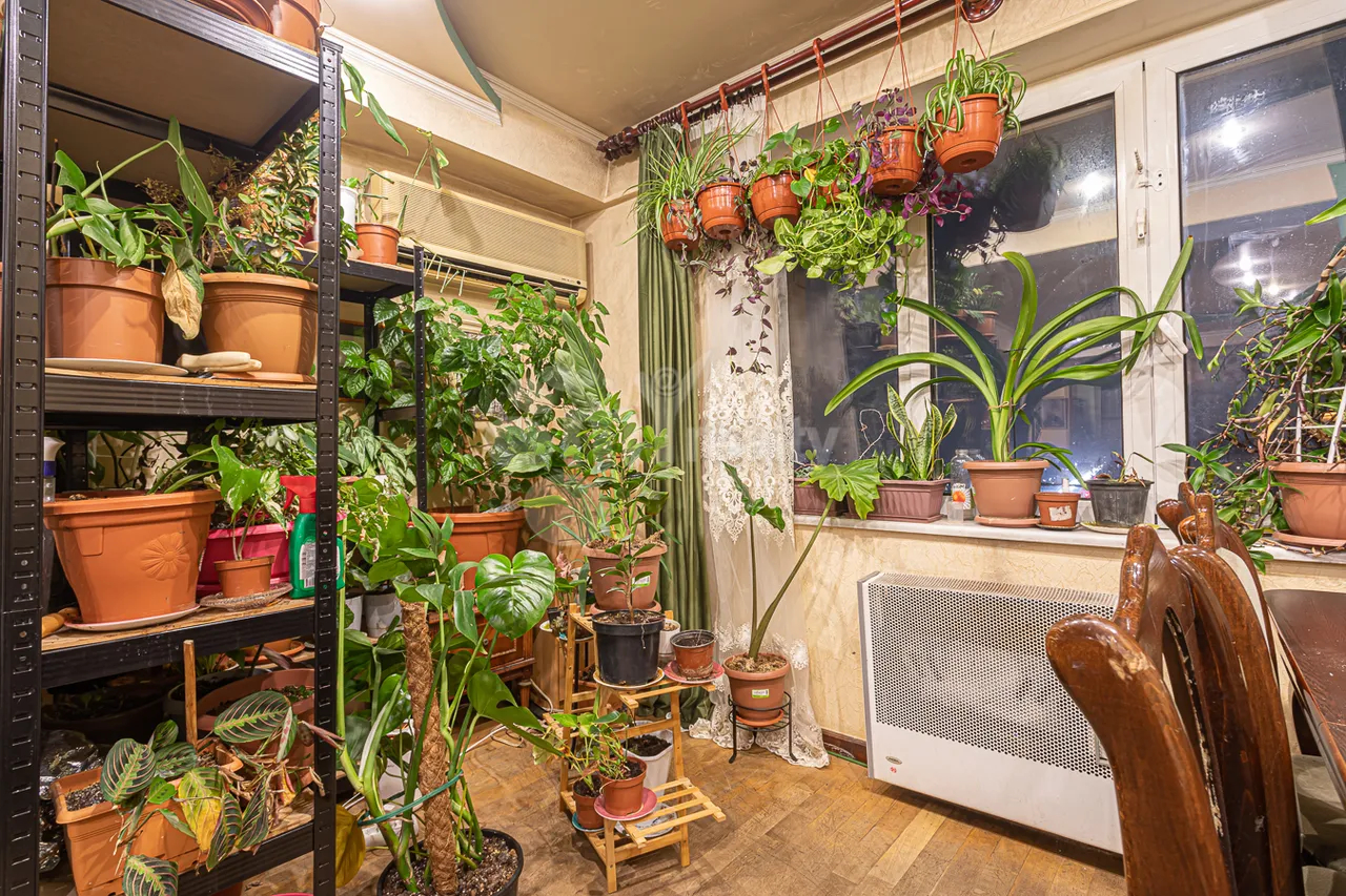 3 bedroom apartment for sale خیابان ایسرائیلیان, مرکز شهر ایروان, 157986