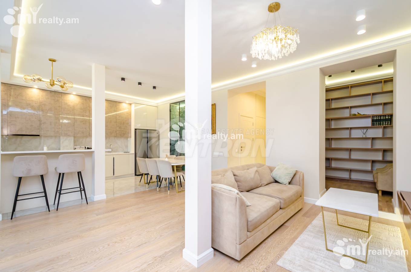 3 սենյականոց բնակարան  Նալբանդյան փող, Կենտրոն Երևան, 152842