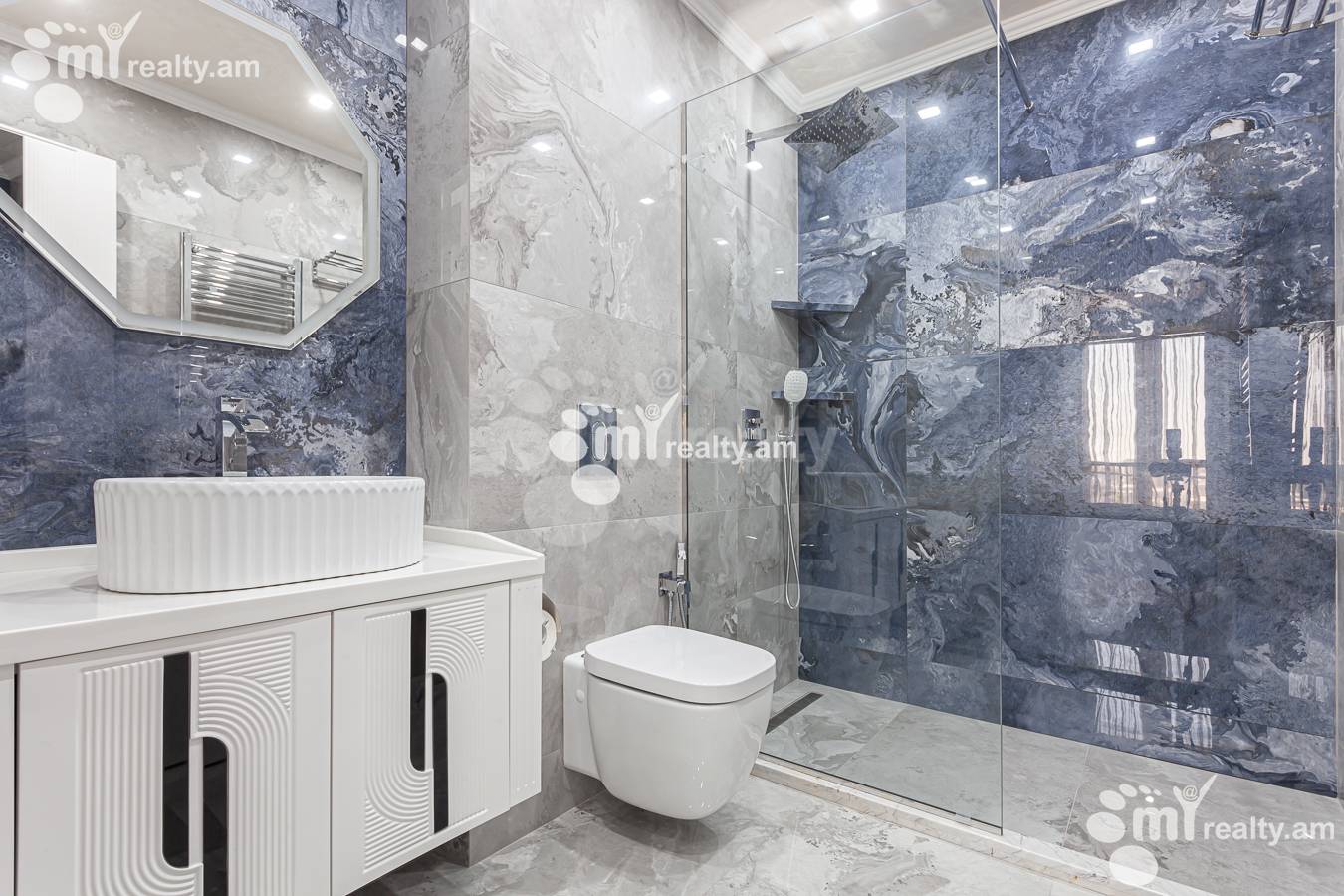 4 bedroom apartment for rent Sasna Тsrer St, Davtachène Yerevan, 156009