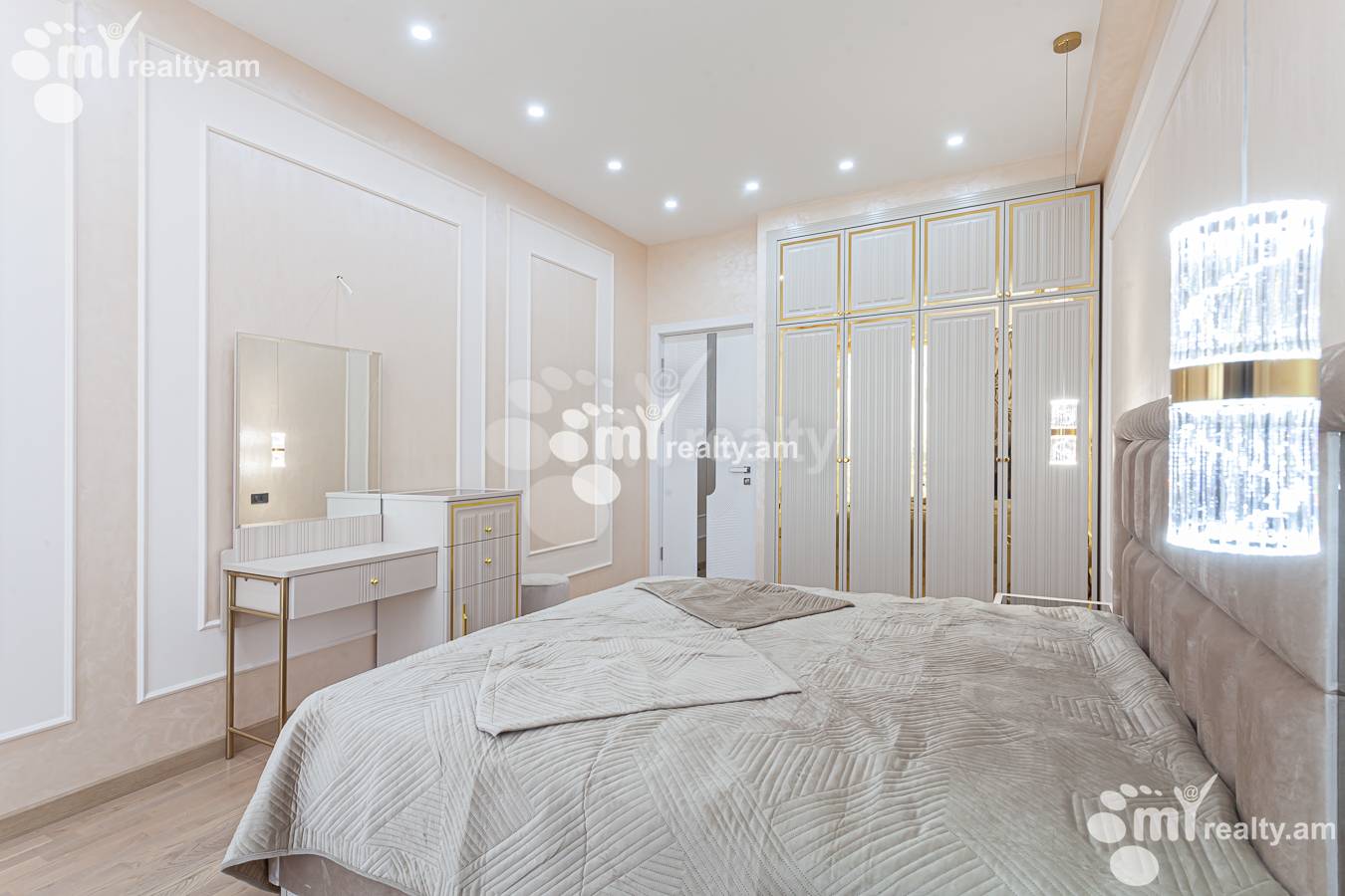 4 bedroom apartment for rent Sasna Тsrer St, Davtachène Yerevan, 156009